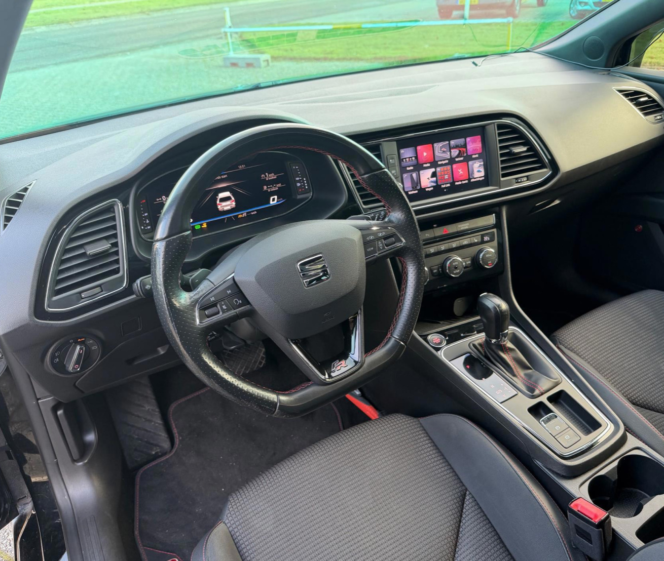 SEAT Leon 2019, photo 6/10