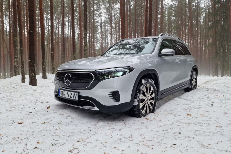 Mercedes-Benz EQB 250, 2023, 111 kW, electric, automatic, front-wheel drive