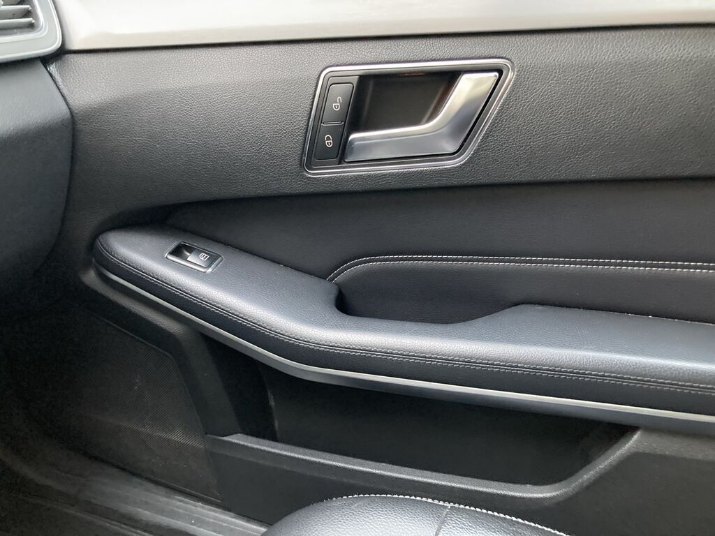 Mercedes-Benz E 220 2016, kuva 4/9