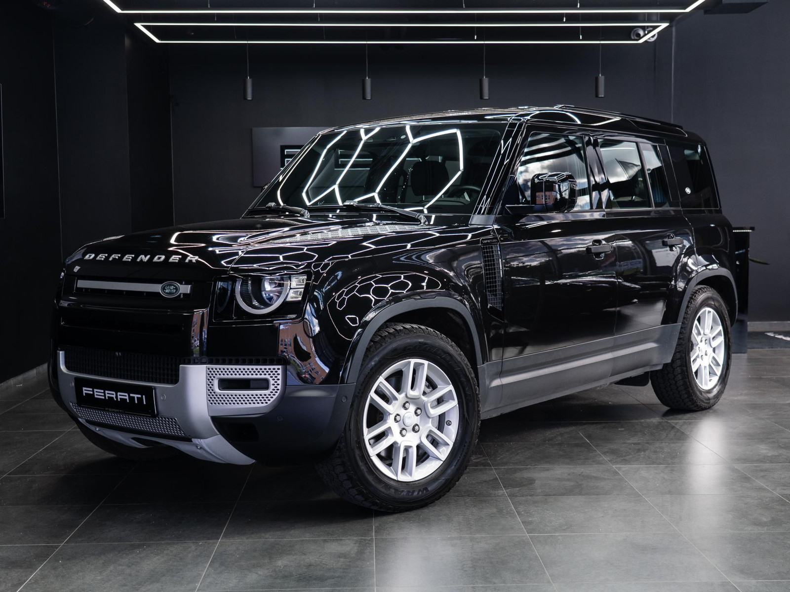 Land Rover Defender 110 P400 3.0 294kW