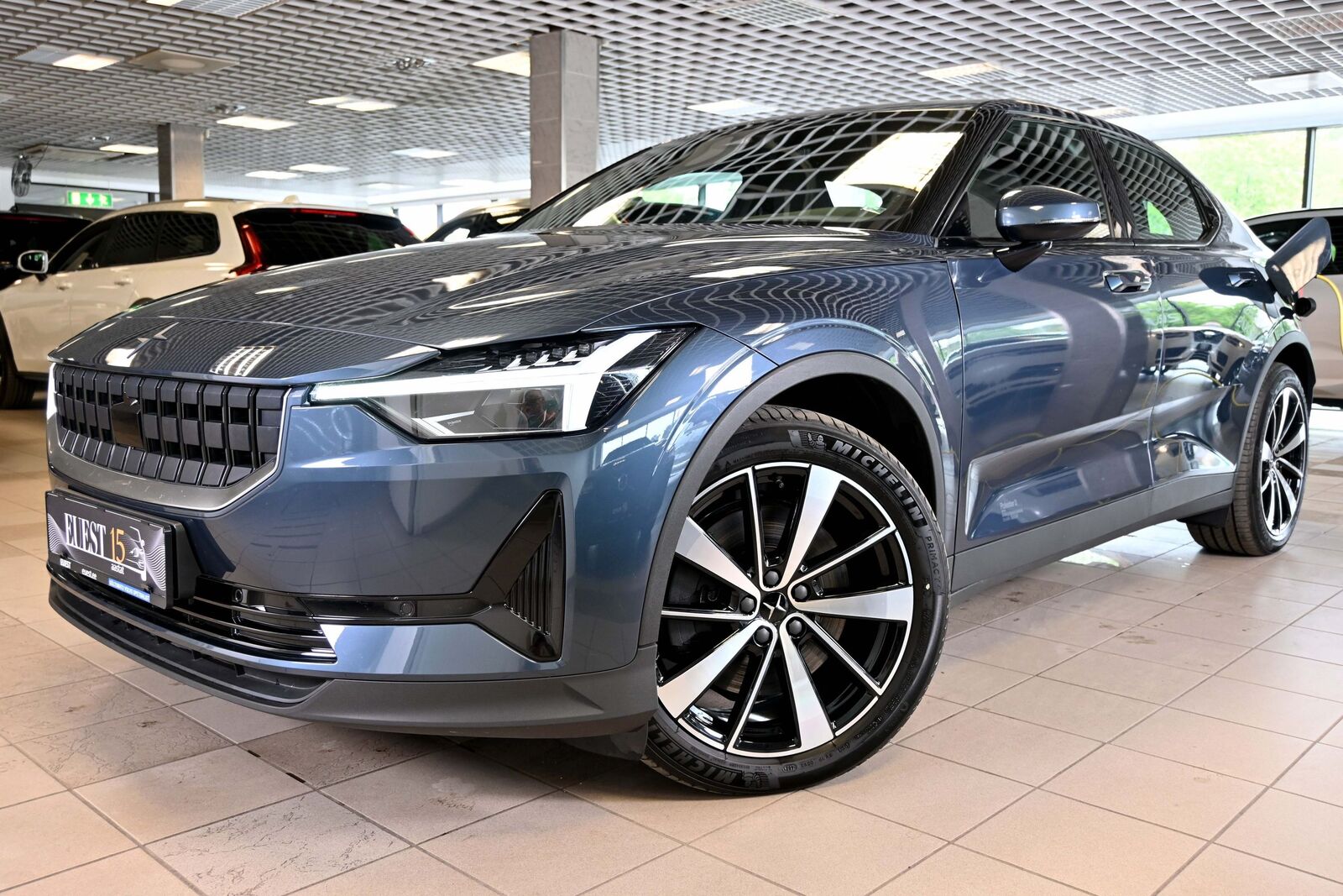 Polestar 2 2021, kuva 4/10