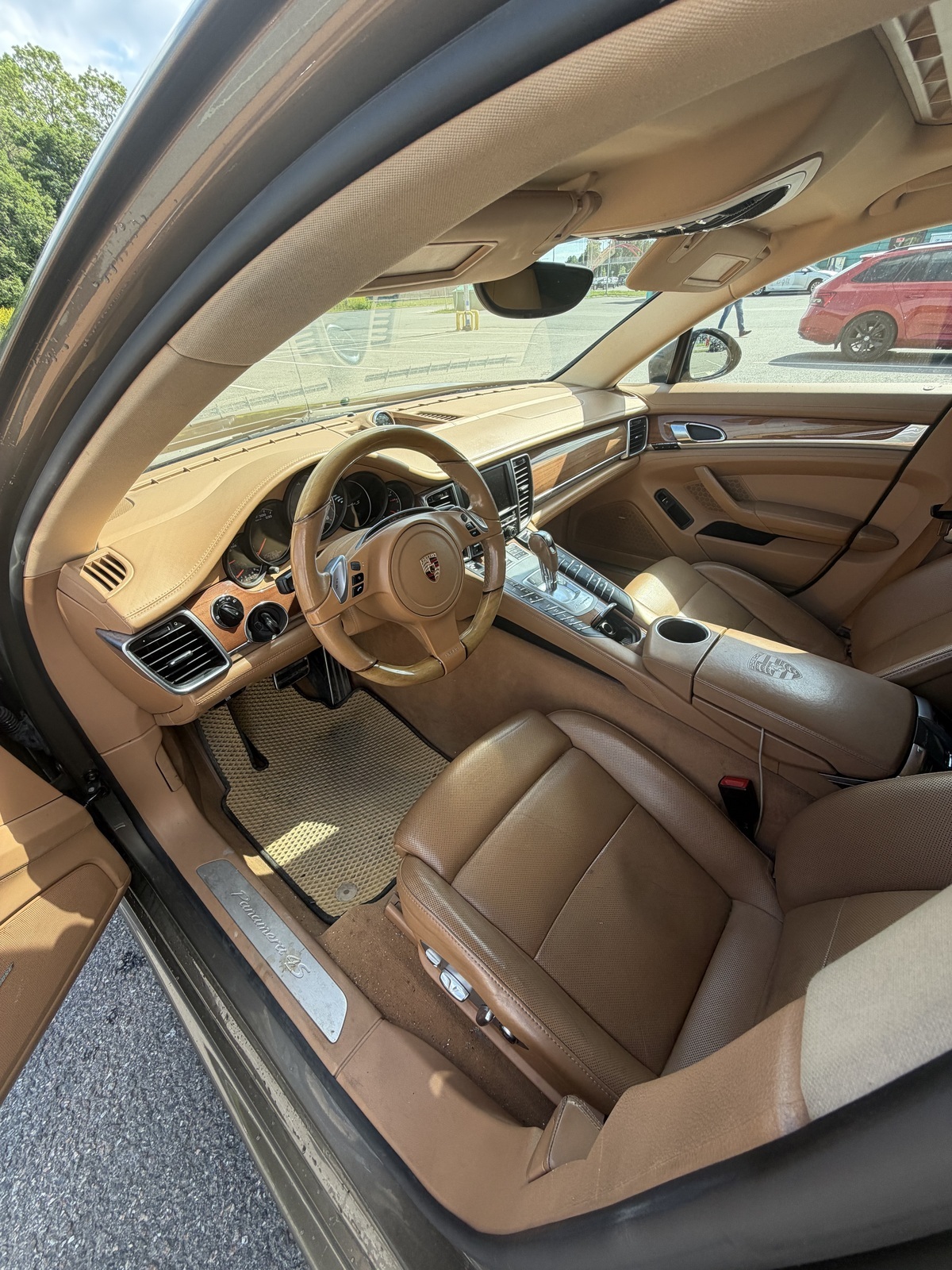 Porsche Panamera 2010, photo 2/7