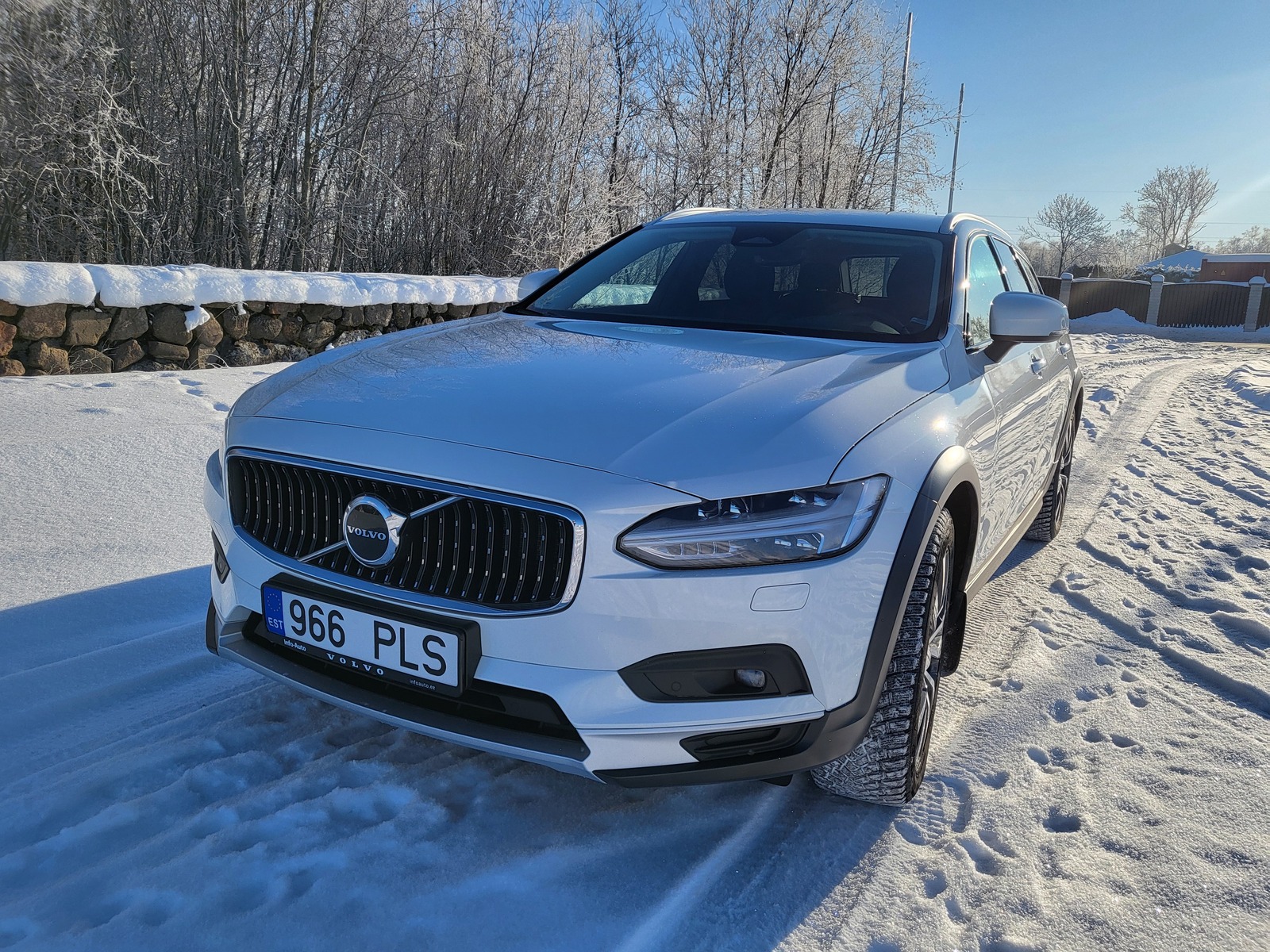 Volvo V90 Cross Country 2024, kuva 2/10