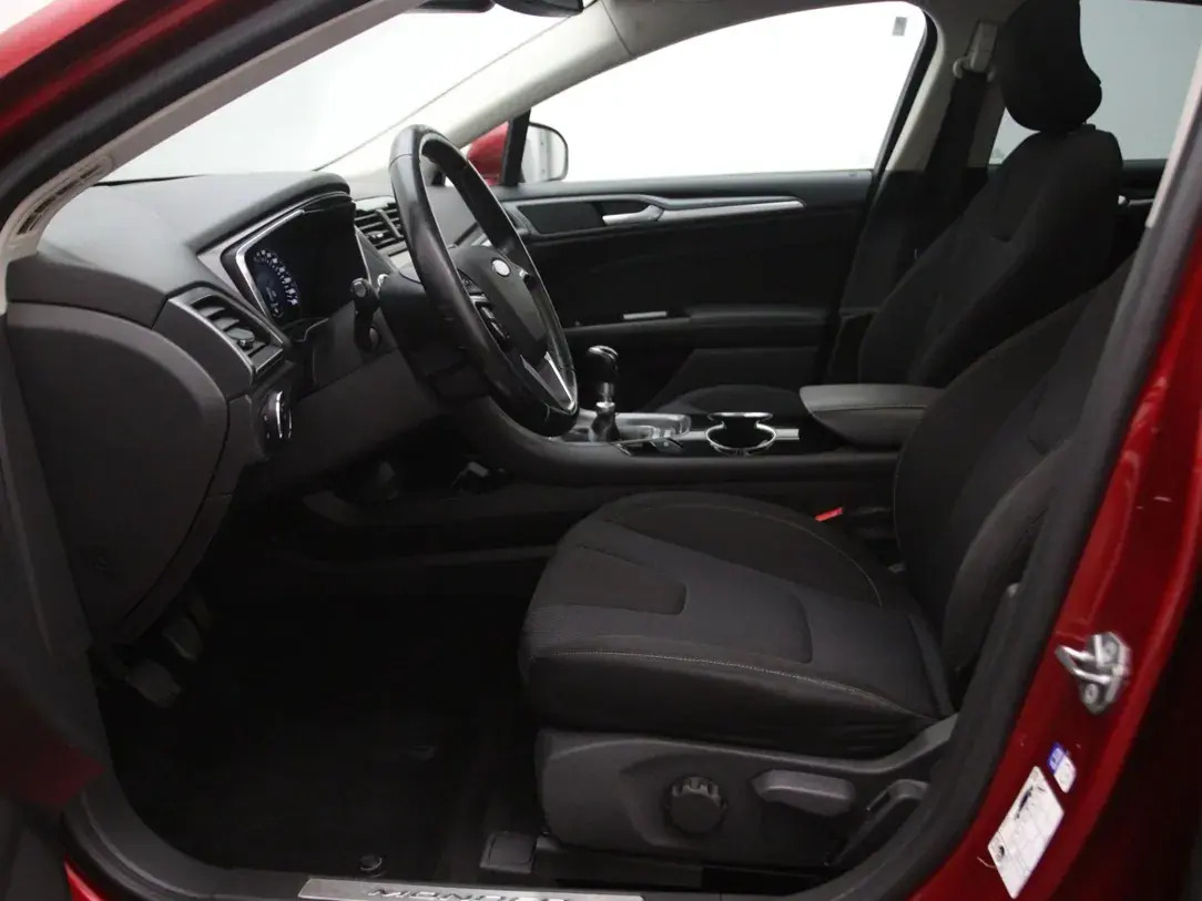 Ford Mondeo 2015, photo 4/37