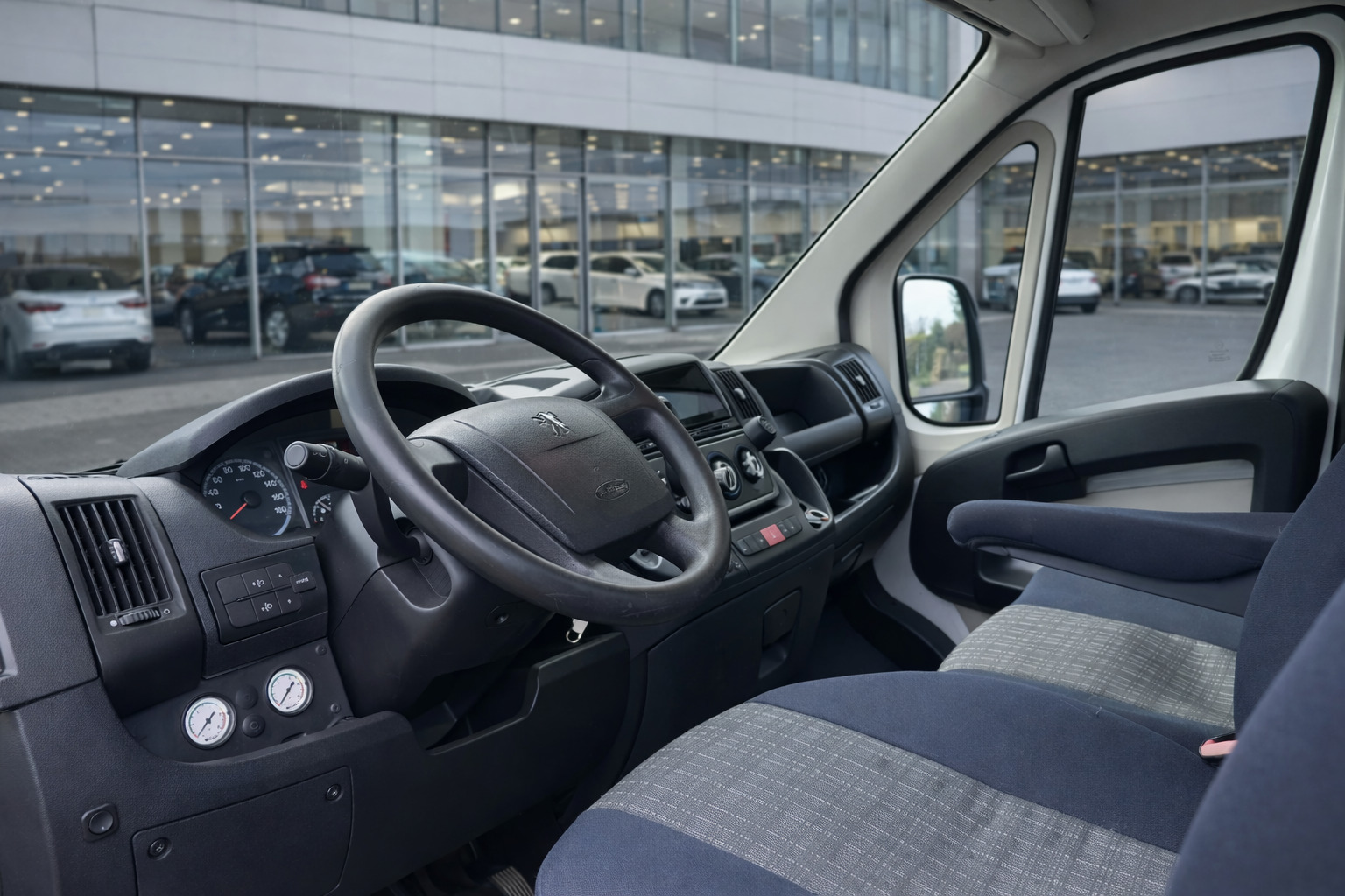 Peugeot Boxer 2011, kuva 3/7