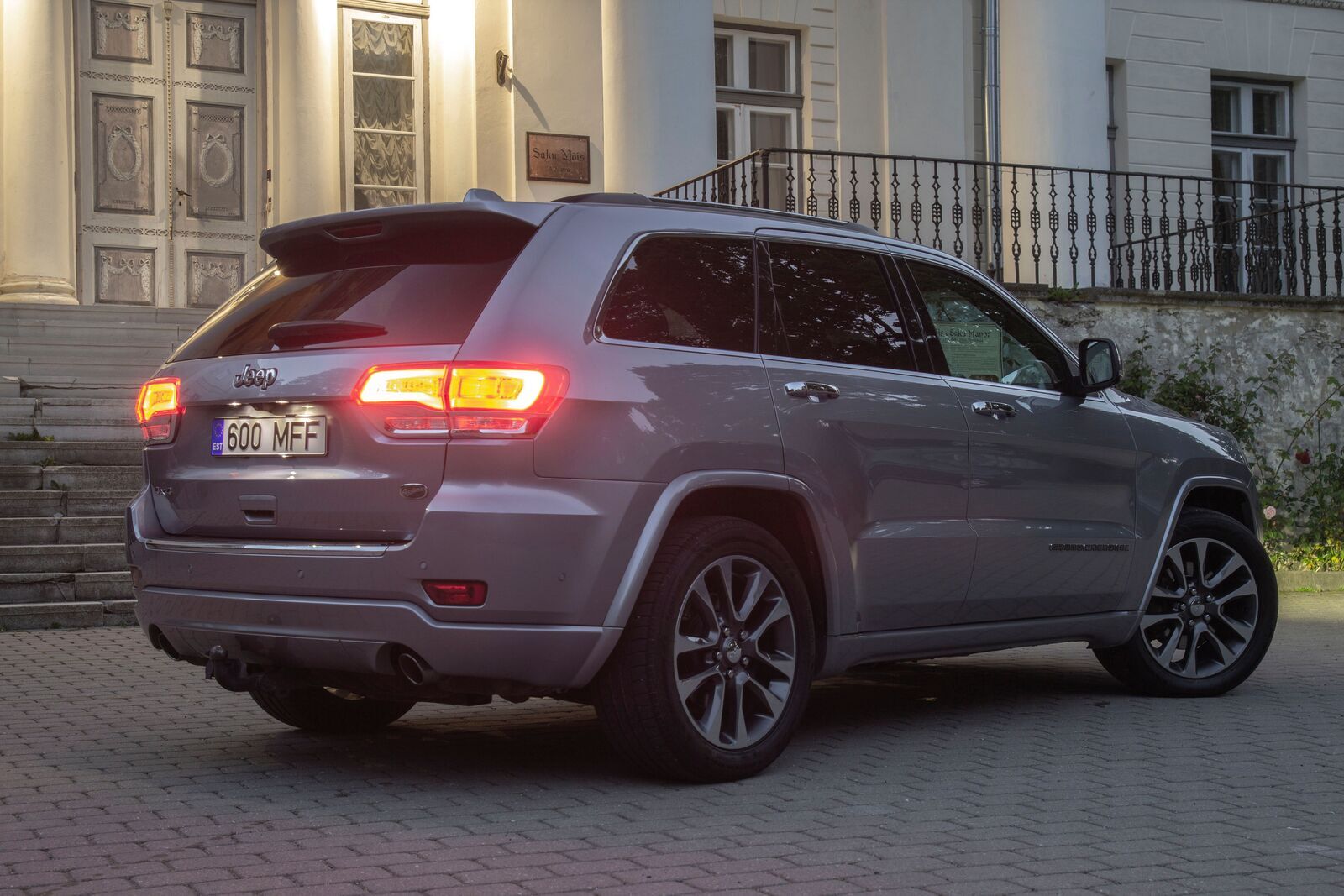 Jeep Grand Cherokee 2018, kuva 7/16