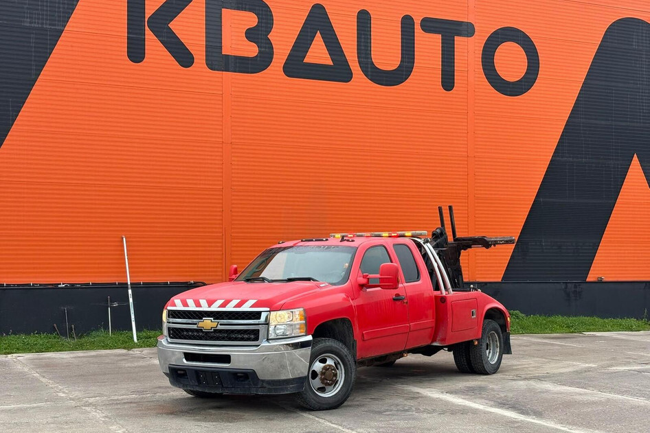 Chevrolet 3500 4x4, 2008, 369 kW, дизель, автомат