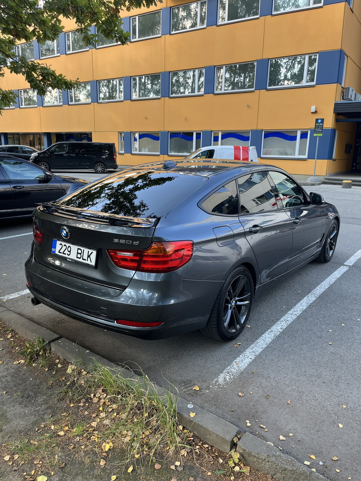 BMW 320 2013, photo 3/8