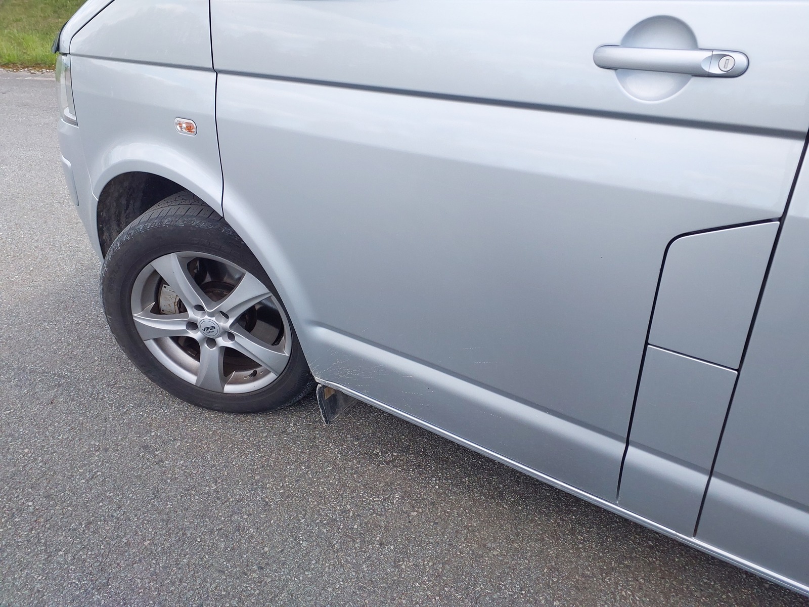 Volkswagen Multivan 2013, photo 4/7