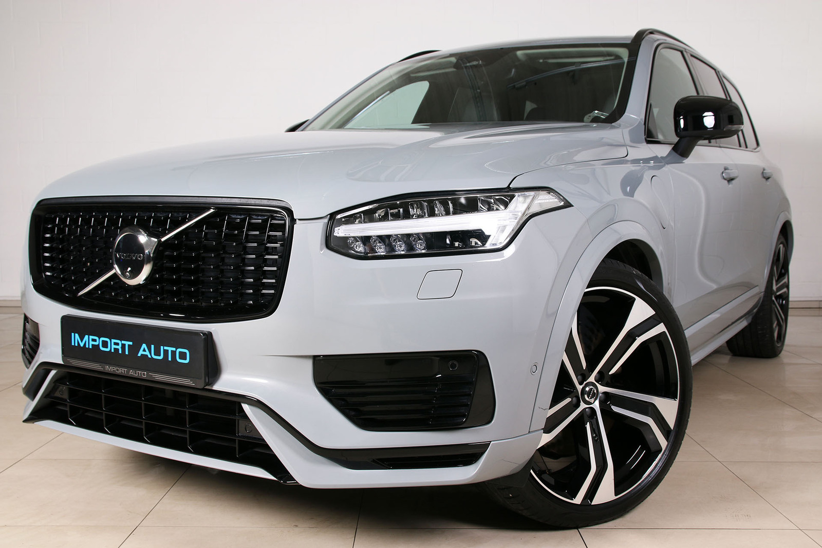 Volvo XC90 AWD ULTRA DARK 7 RECHARGE LUXURY FULL 2.0 T8 Recharge Long Range Plug-In-Hybrid MY25 335kW