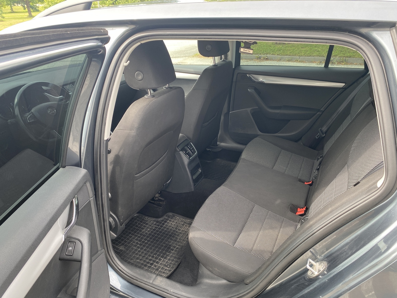 Škoda Octavia 2015, photo 4/9