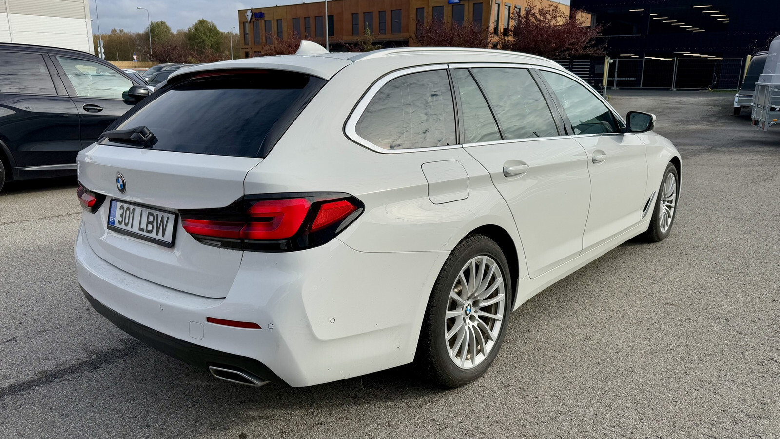 BMW 530 2021, kuva 6/35