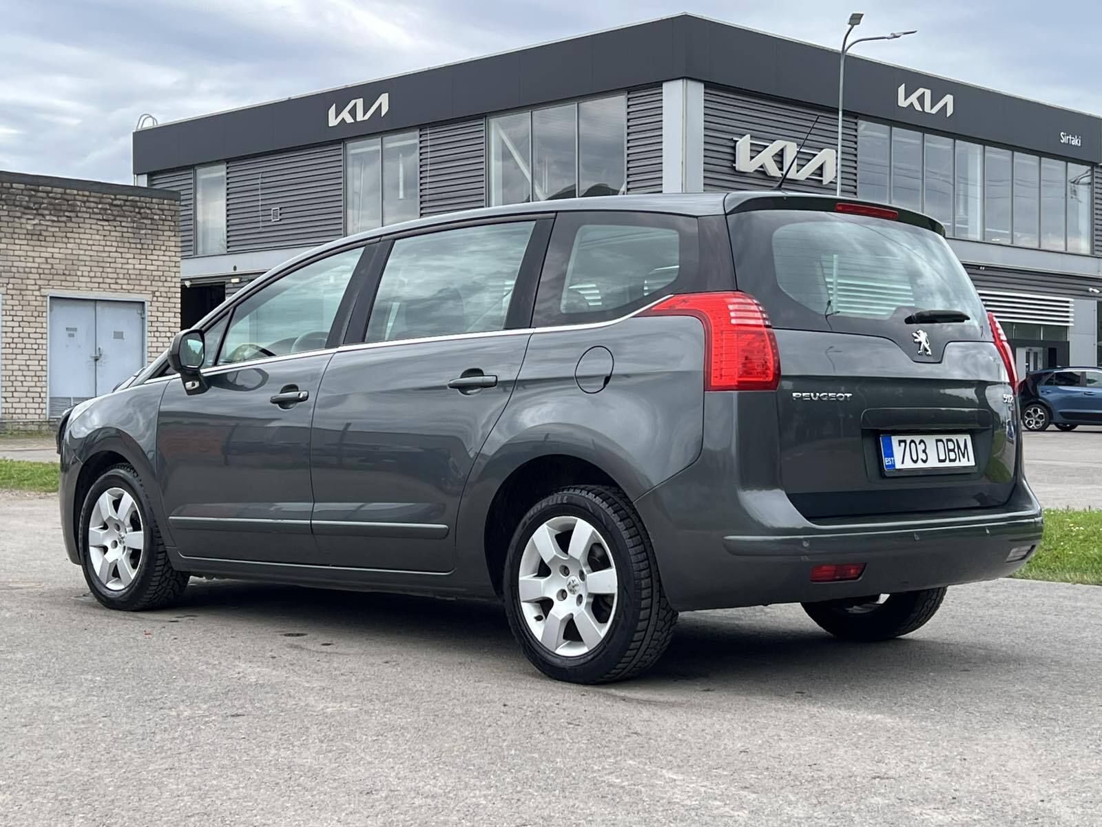 Peugeot 5008 2013, photo 6/11