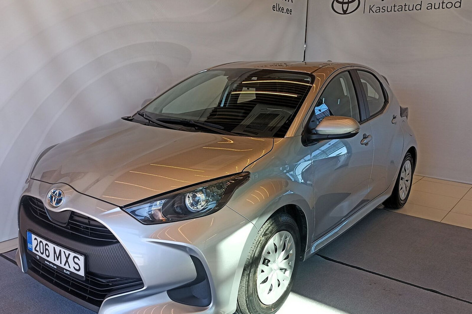 Toyota Yaris, 2022, 1.5, 68 kW, гибрид (бензин/электричество), автомат, передний привод