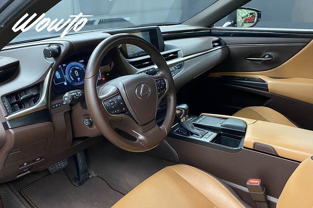 Lexus ES 2020, photo 6/10