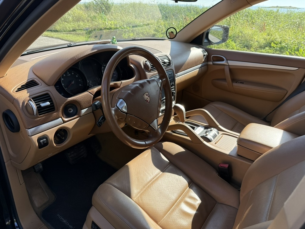 Porsche Cayenne 2010, photo 4/5