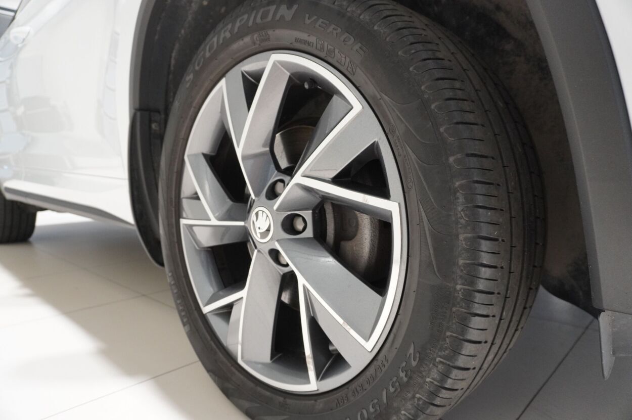 Škoda Kodiaq 2021, photo 5/27