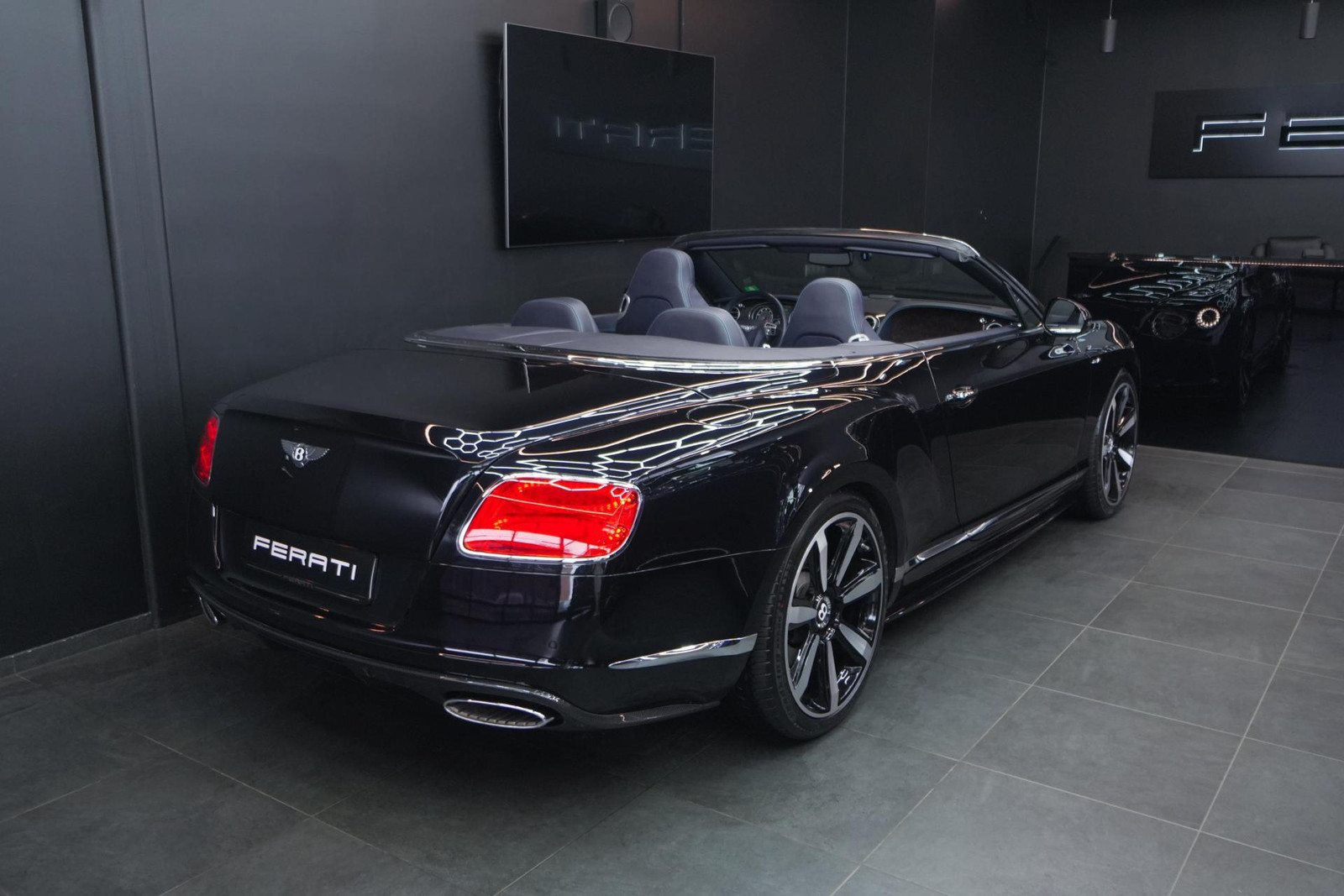 Bentley Continental GTC 2013, photo 3/19