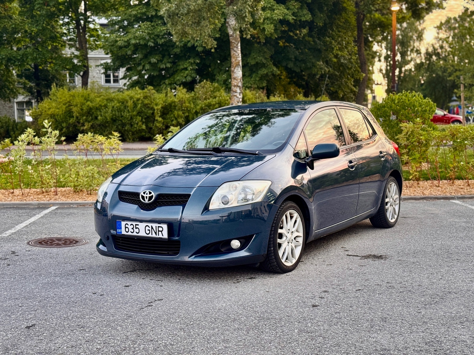 Toyota Auris 2008, kuva 2/8