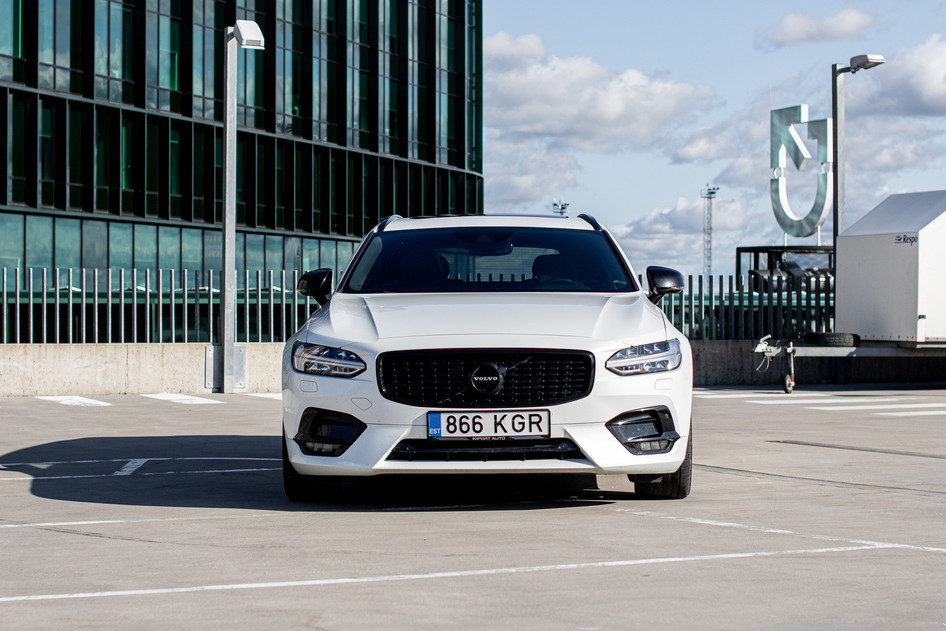 Volvo V90, 2020, 2.0, 140 kW, дизель, автомат, передний привод
