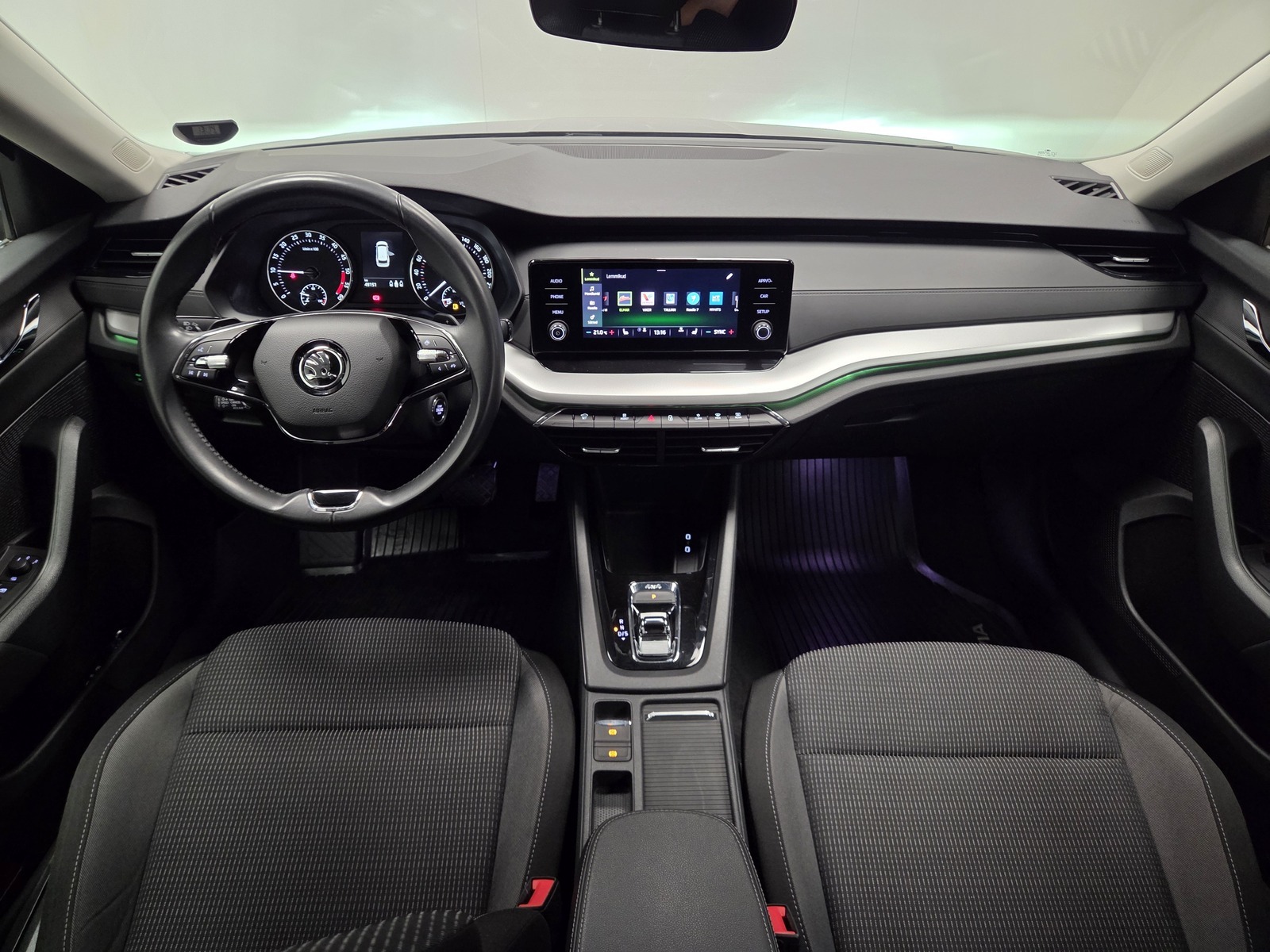 Škoda Octavia 2022, photo 7/10