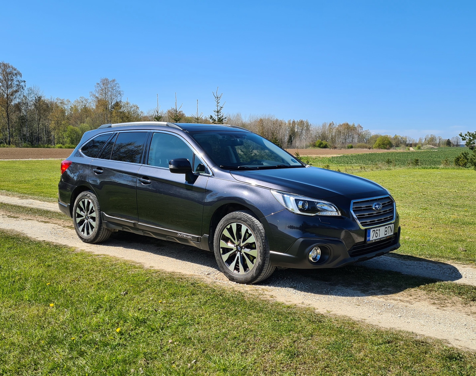 Subaru Outback 2017, photo 2/12
