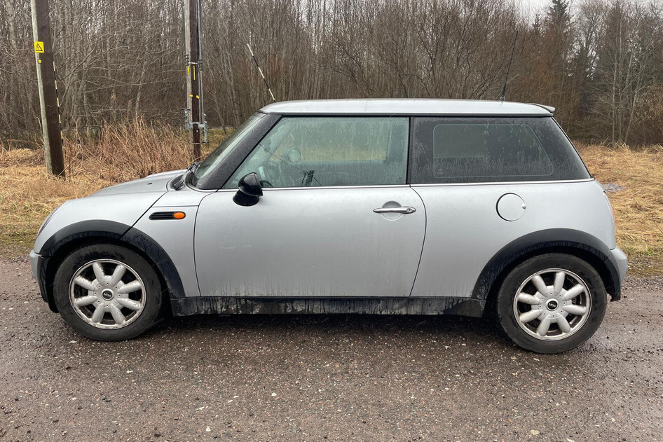 MINI Cooper, 2003, 1.6, 85 kW, petrol, manual, front-wheel drive