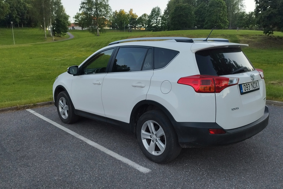 Toyota RAV4, 2013, 2.2, 110 kW, дизель, механическая, полный привод