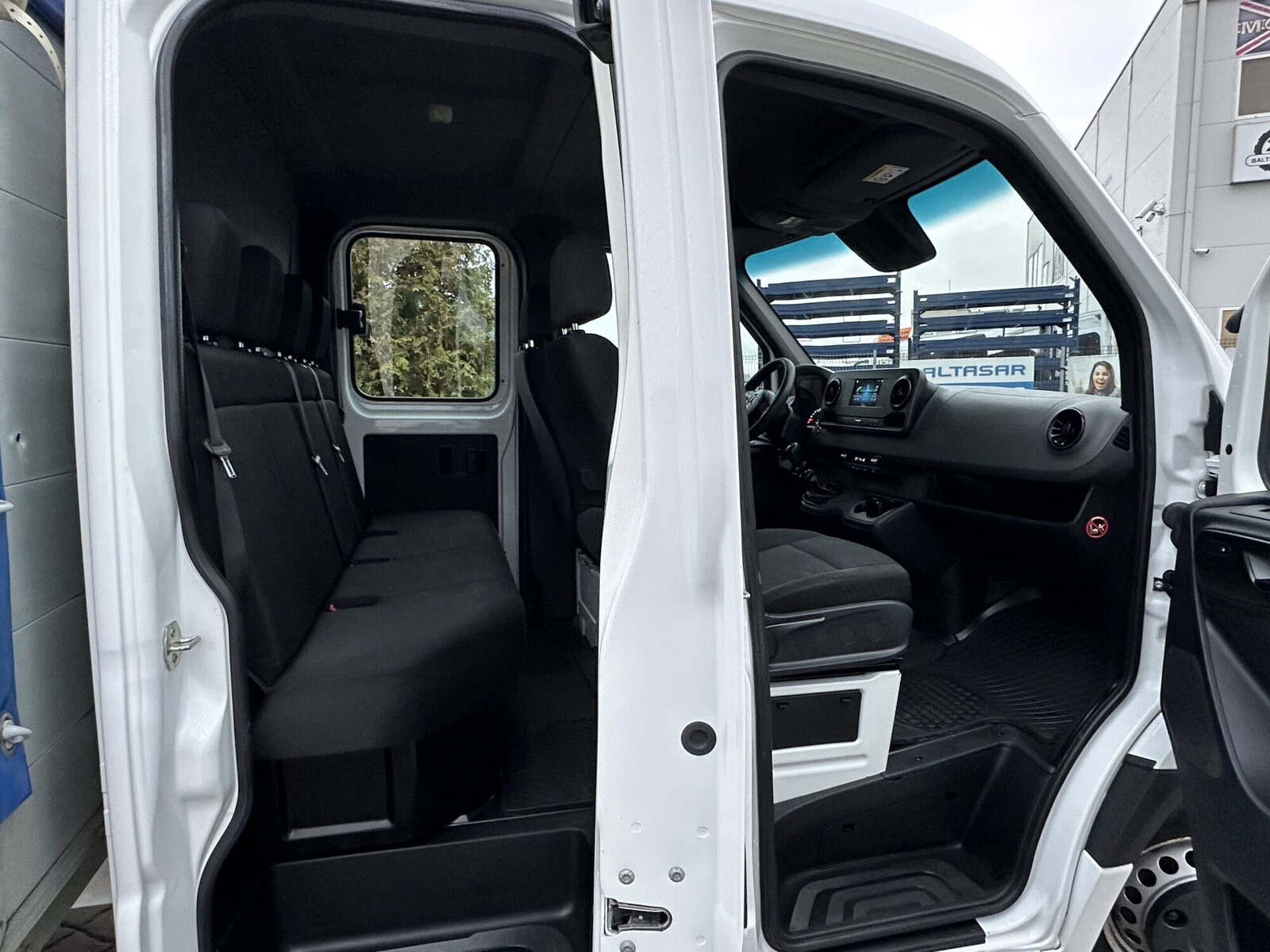 Mercedes-Benz Sprinter 2019, photo 6/18