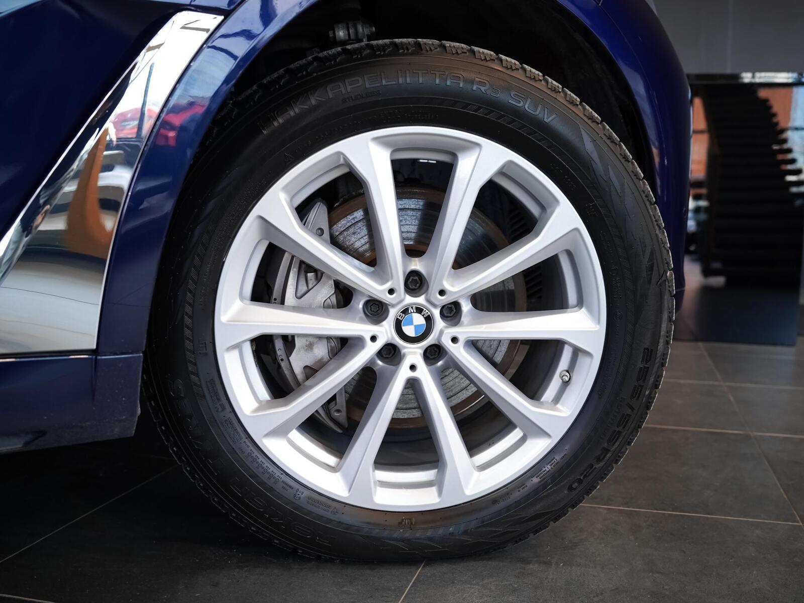 BMW X7 2021, photo 4/10