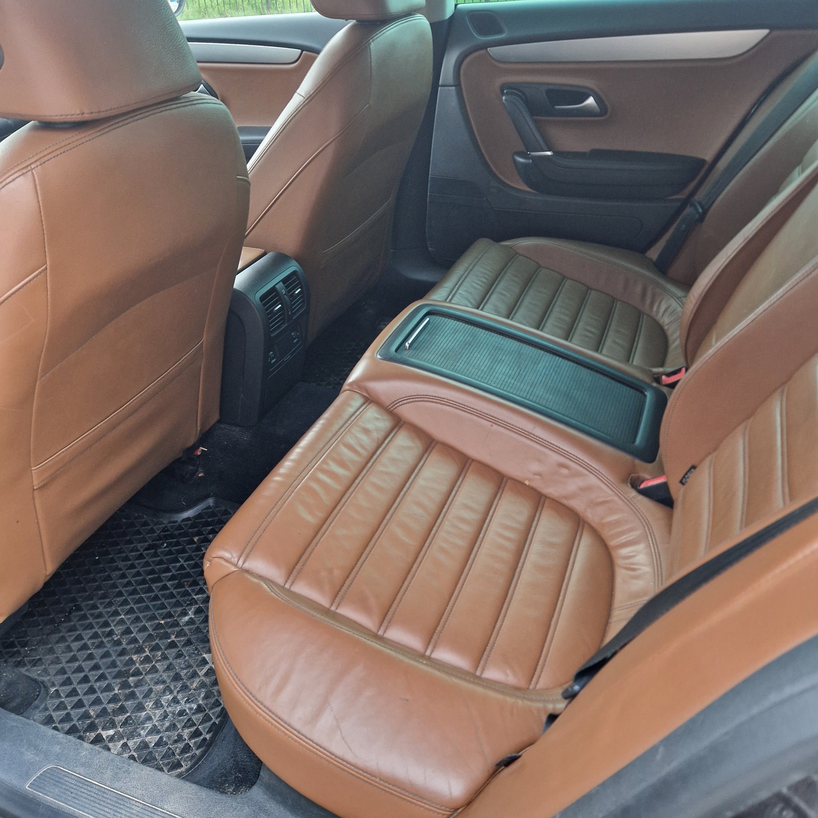 Volkswagen Passat CC 2009, photo 6/6
