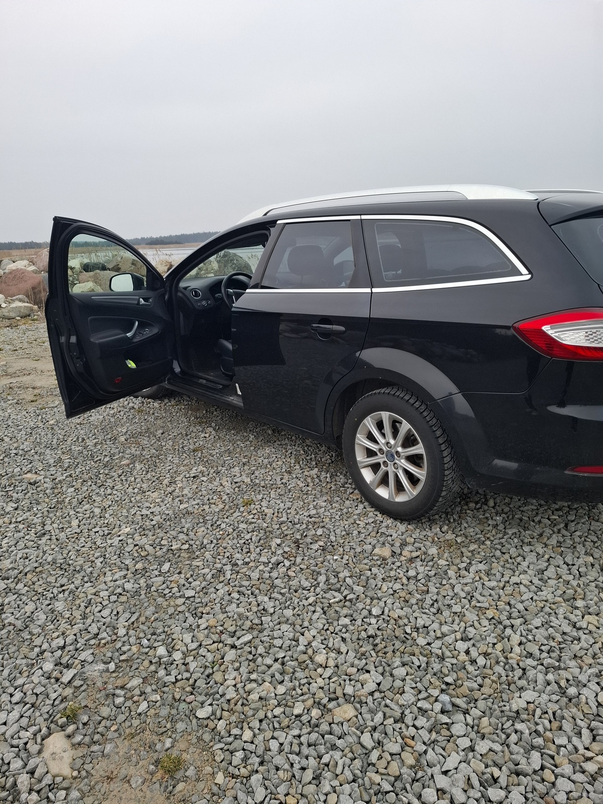 Ford Mondeo 2011, photo 3/7