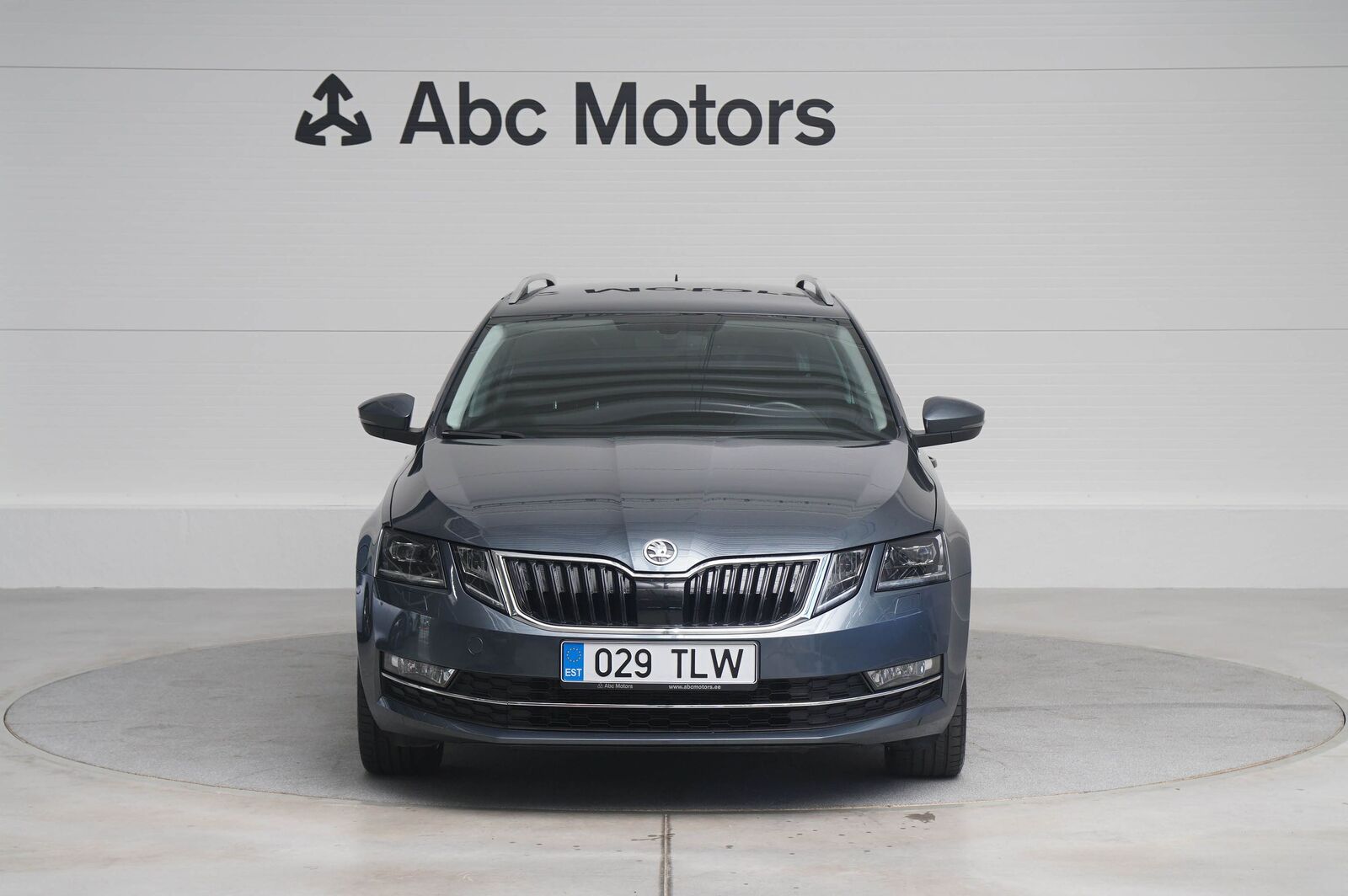 Škoda Octavia 2020, photo 2/15