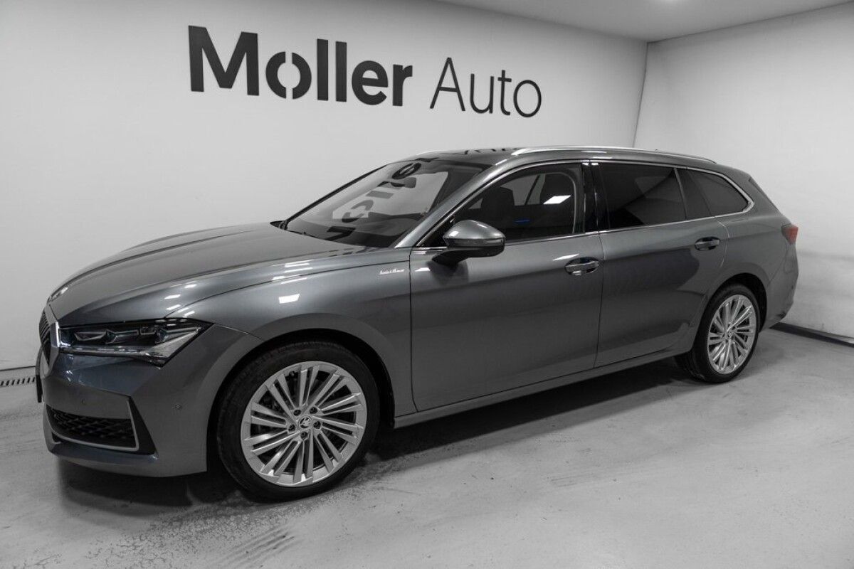 Škoda Superb 2024, photo 2/10