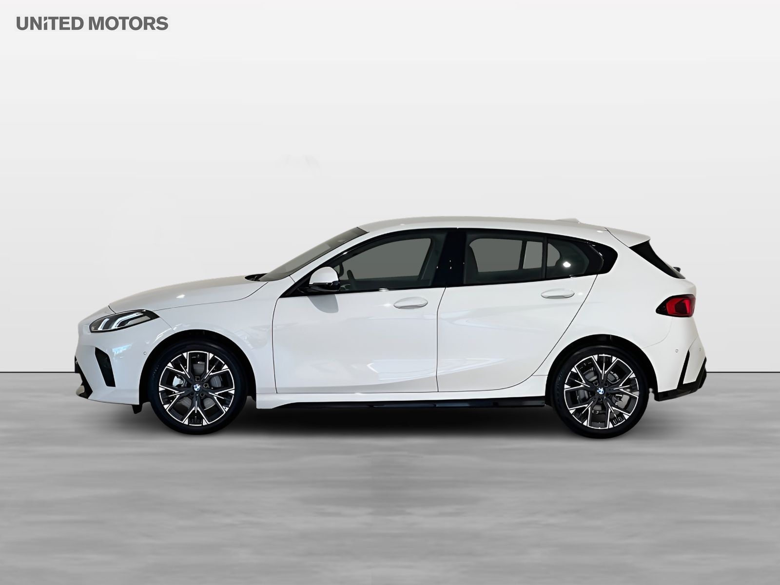 BMW 120 2026, kuva 2/10