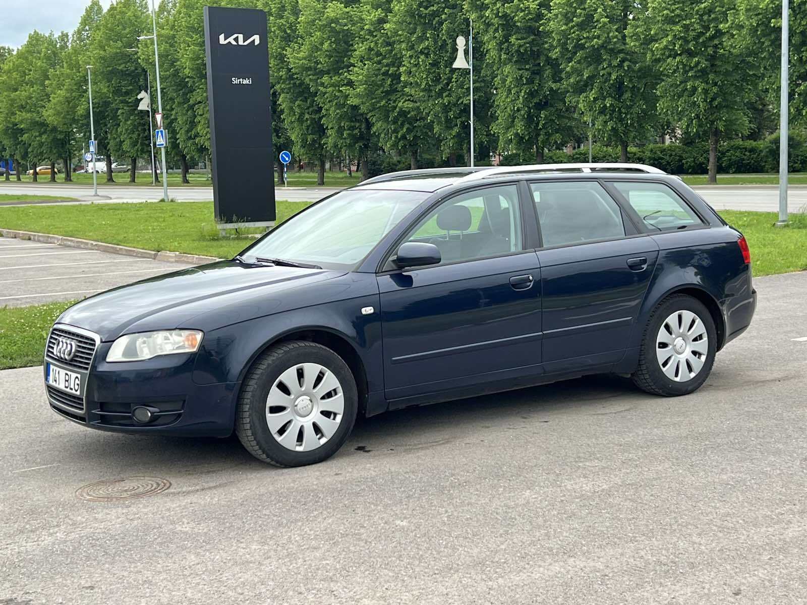 AUDI A4 AVANT