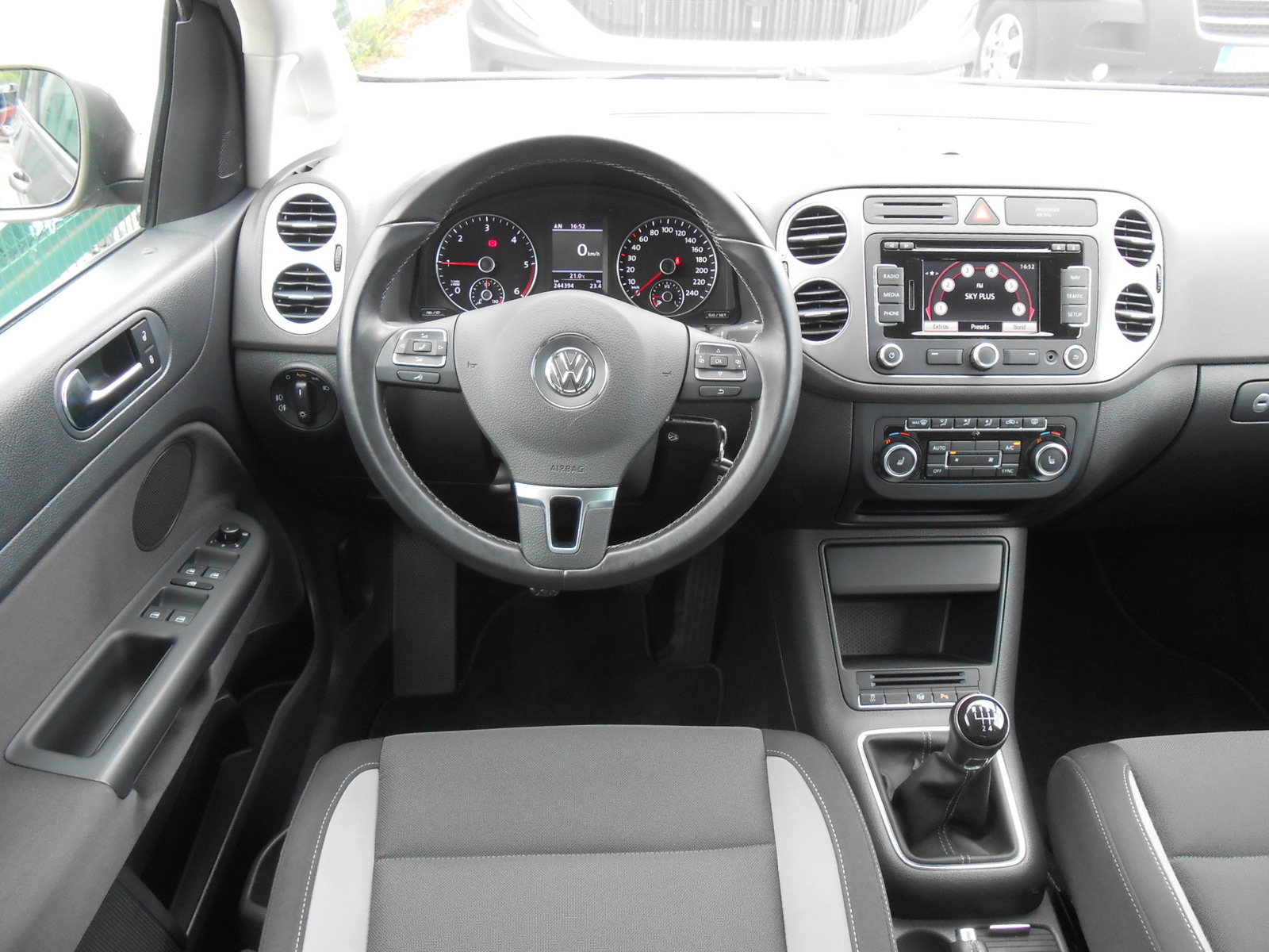 Volkswagen Golf Plus Life 2013, photo 5/18
