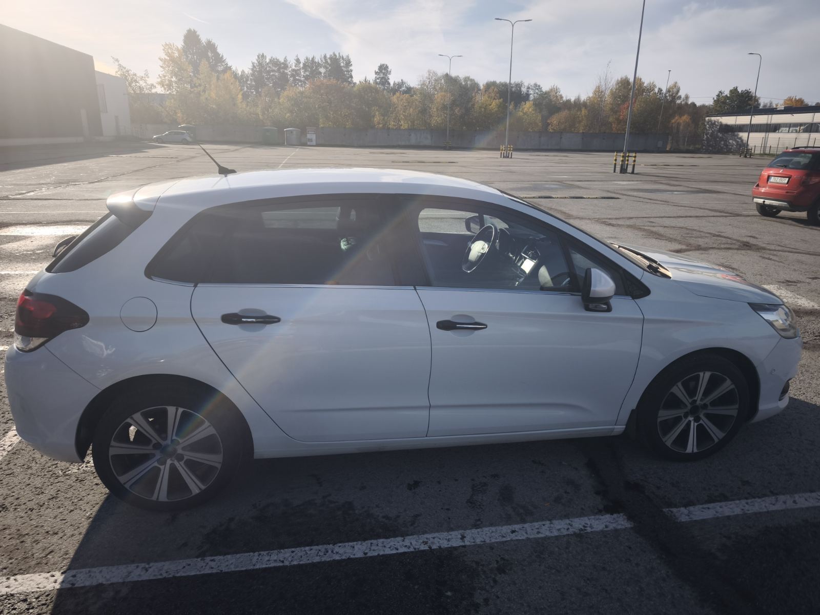 Citroën C4 2017, photo 2/6
