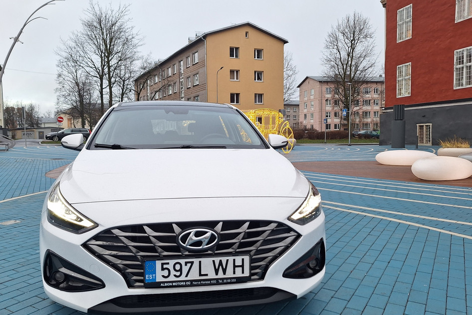 Hyundai i30, 2023, 1.0, 88.3 kW, bensiin, automaat, esivedu