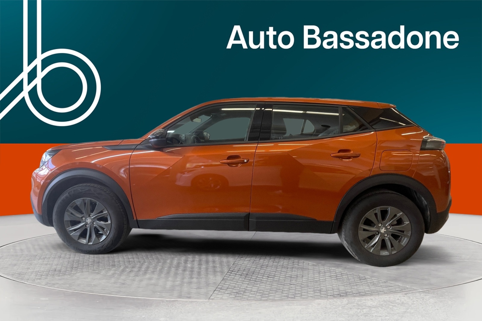 Peugeot 2008 2023, photo 2/10