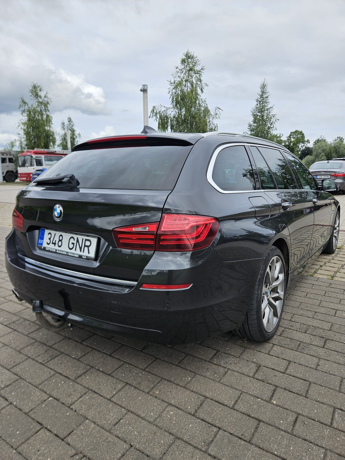BMW 530 2014, photo 6/10