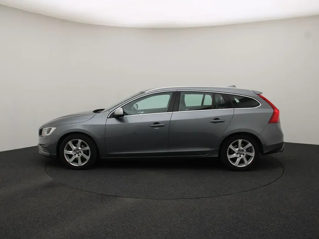 Volvo V60 R-Design Business 2.0 110kW 2016, kuva 6/35