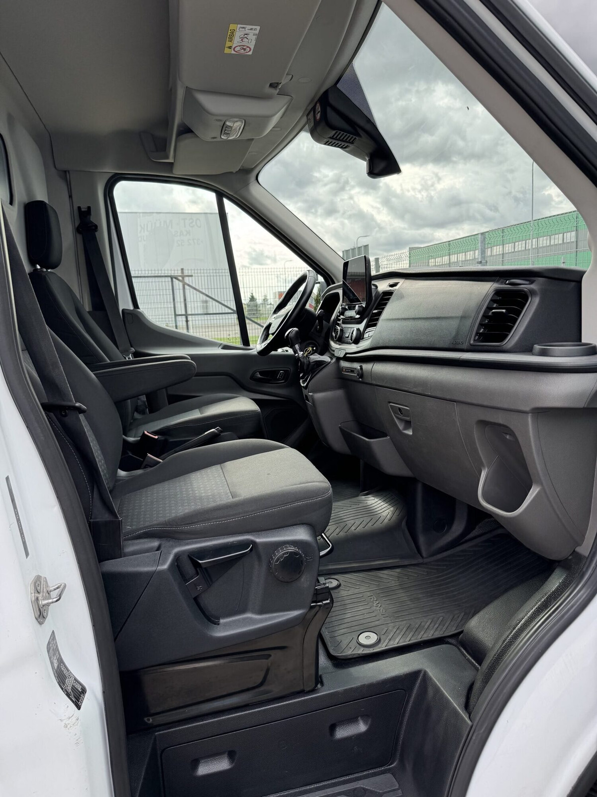 Ford Transit 2021, photo 3/13