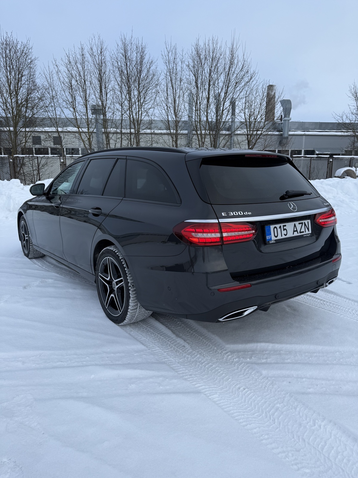 Mercedes-Benz E 300 2022, kuva 3/19