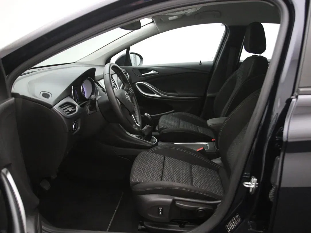 Opel Astra 2019, photo 4/10