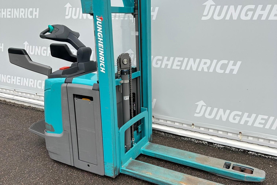 Jungheinrich ERC 212z Li-ION