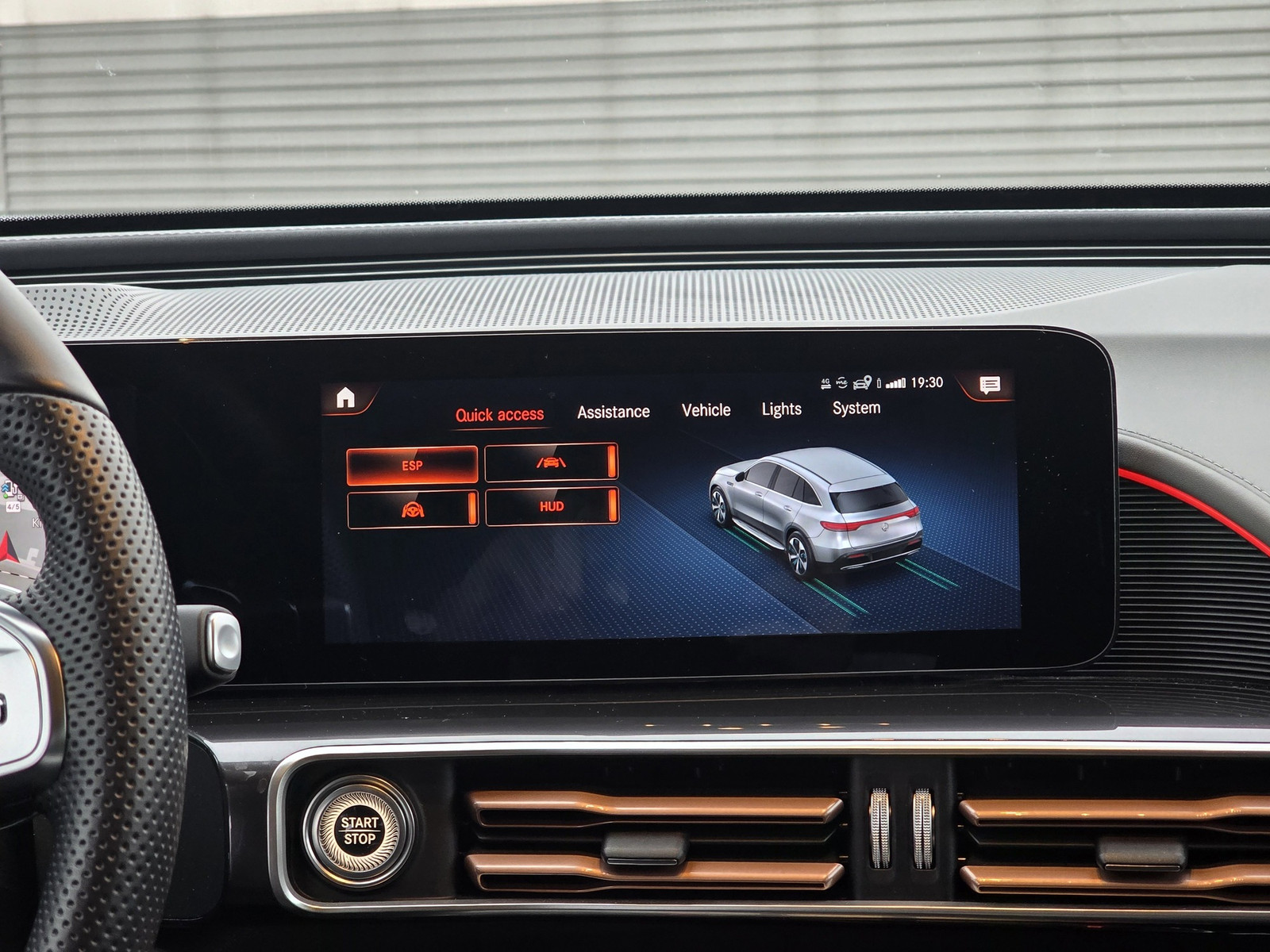 Mercedes-Benz EQC AMG 2022, photo 7/12