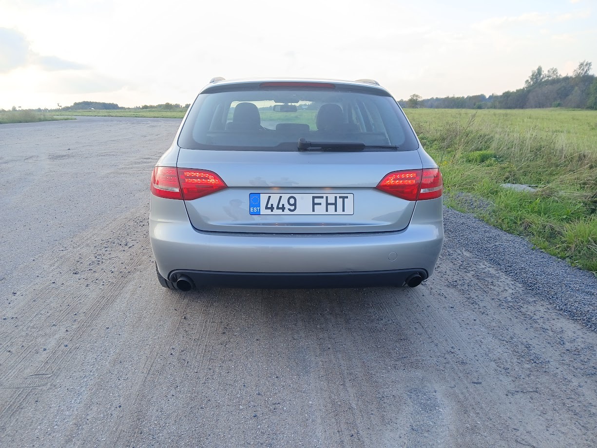 Audi A4 2010, photo 4/12
