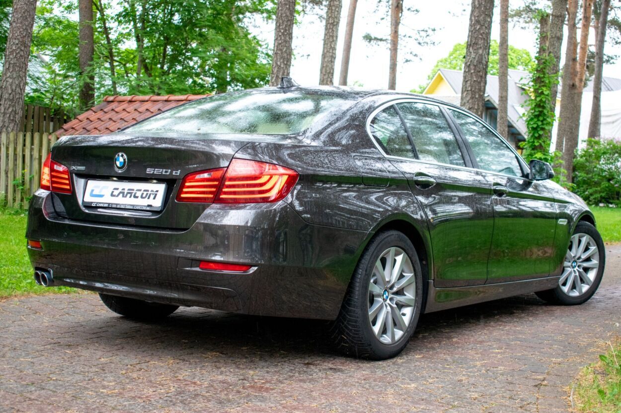 BMW 520 2016, photo 2/17