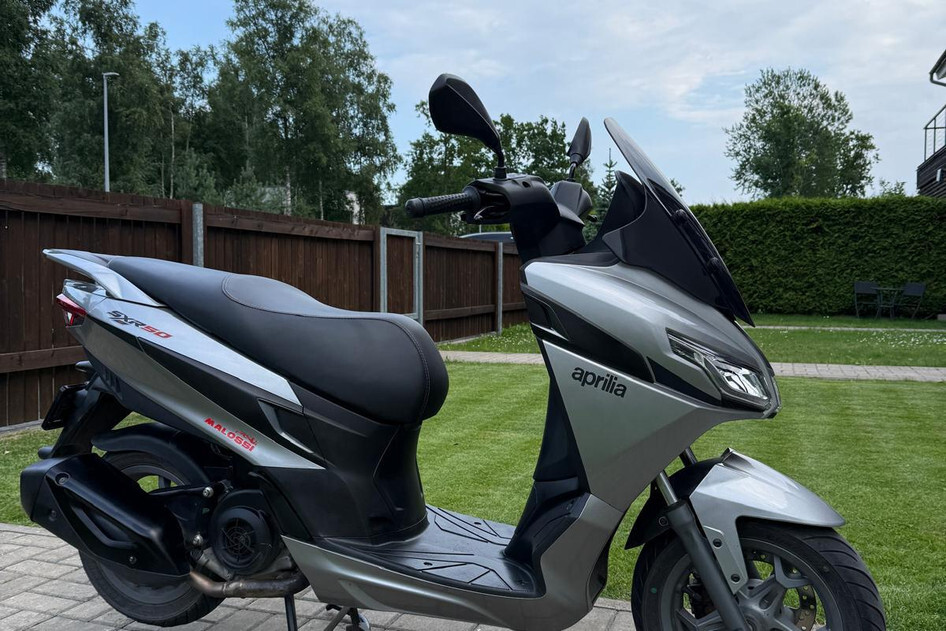 Aprilia, 2022, 2.4 kW, бензин, автомат, задний привод